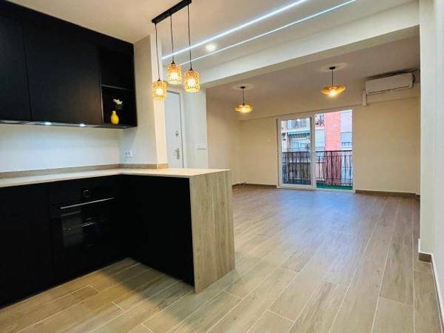 Piso en Venta en Mont Olivet