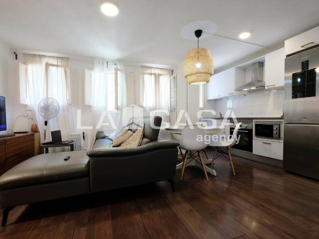 Piso en Venta en Montbau