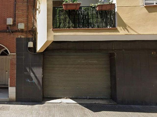 Piso en venta en Montcada i Reixac, de 51 m² 3 habitaciones por 104.500