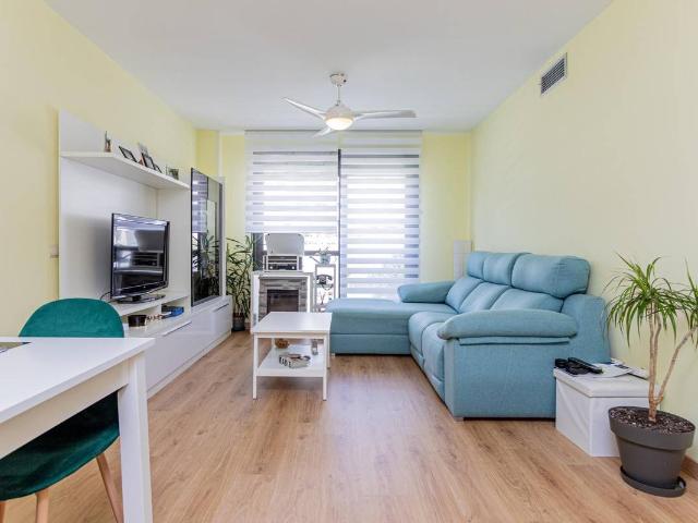 Piso en Venta en Montecarmelo