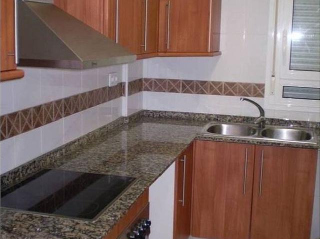 Piso en venta en calle Bv, Montornès del Vallès, de 76 m² 3 habitaciones por 251.000