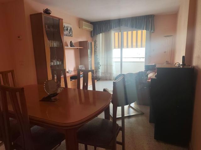 Piso en venta en Montornès del Vallès. Piso muy grande y soleado con balcón. Pisos Montornès del.