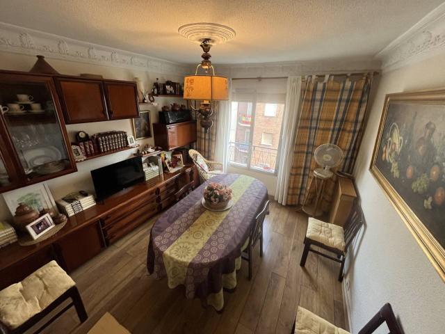 Piso en venta en Moscardó 28026