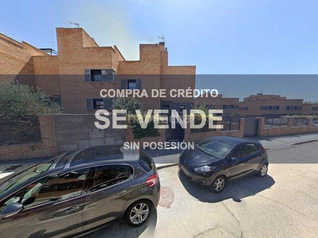 Piso en venta en Móstoles, Norte Universidad. Vivienda 233 m 5 hab. en Mostoles. Pisos.