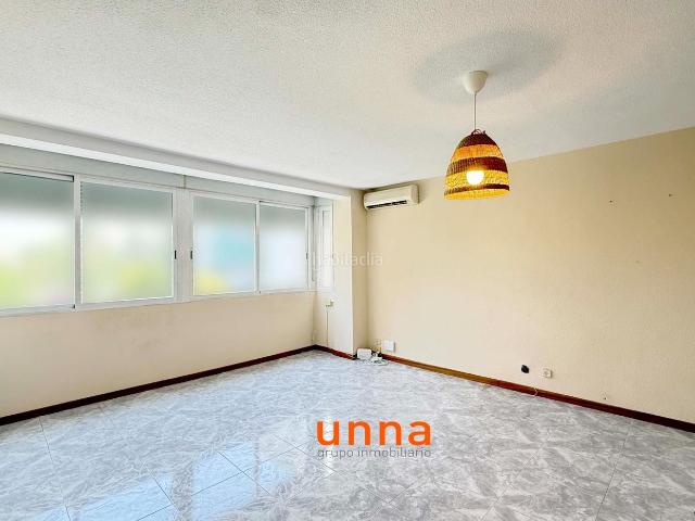Piso en venta en Móstoles, Centro. No, no es IA. Es un piso a reformar en pleno centro de Móstoles. Pisos.
