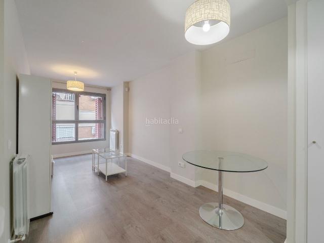 Piso en venta en Móstoles, Centro. SE VENDE PISO SEMINUEVO CON PLAZA DE APARCAMIENTO Y TRASTERO. Pisos.