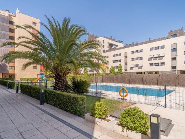 Piso en venta en Móstoles, Sur PAU 4. CAPITAL HOME VENDE EN EXCLUSIVA ESPECTACULAR PISO EN EL PAU 4, UBICADO EN UNA EXCLUSIVA URBANIZACIÓN PRIVADA. Pisos.