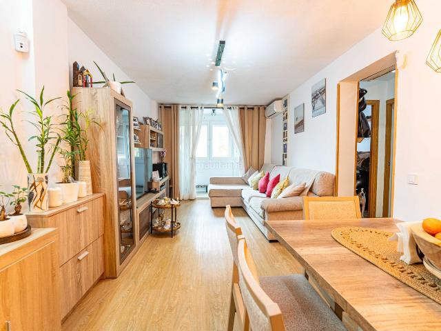 Piso en venta en Móstoles, Villafontana Estoril I. CAPITAL HOME VENDE EN EXCLUSIVA MARAVILLOSO PISO REFORMADO CON TERRAZA Y 3 DORMITORIOS. Pisos.