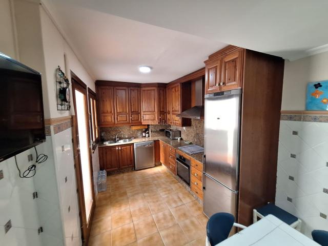 Piso en venta en Motilla del Palancar. Luminoso piso de 3 dormitorios con excelente ventilación y calefacción de gas ciudad en Motilla del Palancar. Pisos Motilla del.
