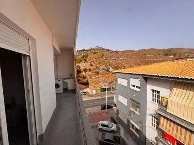 Piso en Venta en Motril