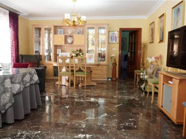 Piso en Venta en Motril