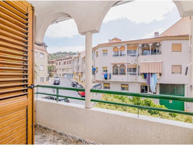Piso en Venta en Motril