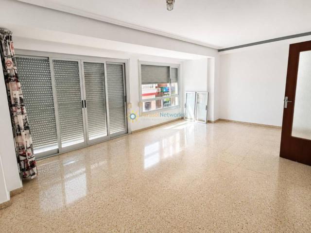 Piso en venta en Nucli Urbà