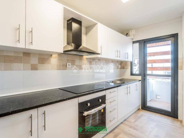 Piso en Venta en Nueva Andalucía
