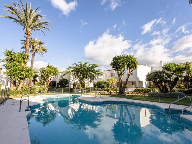 Piso en Venta en Nueva Andalucía centro
