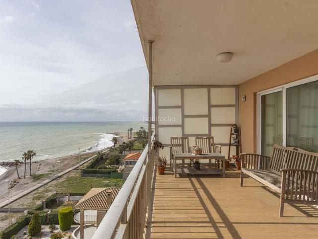 Piso en venta en Nules. Apartamento en 7 planta con terraza y vistas al mar en primera línea de playa en Nules. Pisos.
