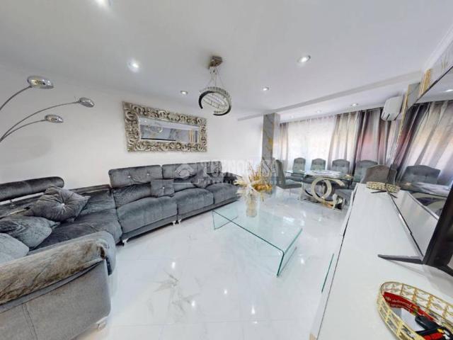 Piso en Venta en Na Rovella Hermanos Maristas
