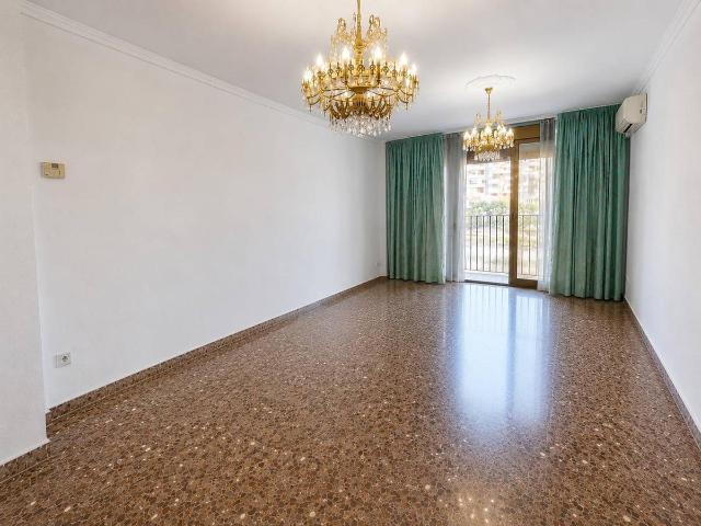 Piso en Venta en Na Rovella Hermanos Maristas