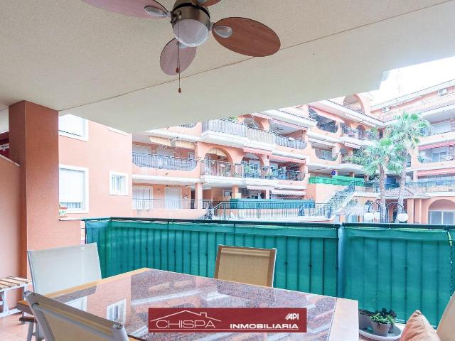 Piso en venta en Náquera, Casco Urbano. Encantardor apartamento con gran terraza. Pisos.