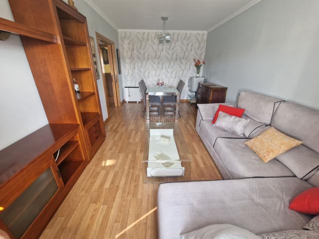 Piso en venta en Narón, Alto del Castaño. PISO PARA ENTRAR A VIVIR EN SANTA CECILIA. Pisos.