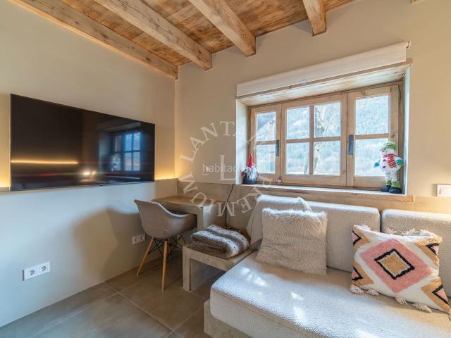 Piso en venta en Naut Aran, Salardú. CÓMODO APARTAMENTO REFORMADO CON ESTILO EN SALARDU. Pisos Naut.