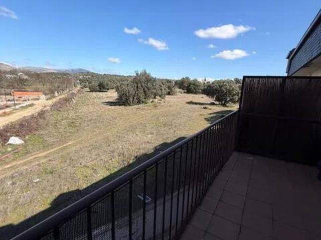 Piso en Venta en Navaluenga