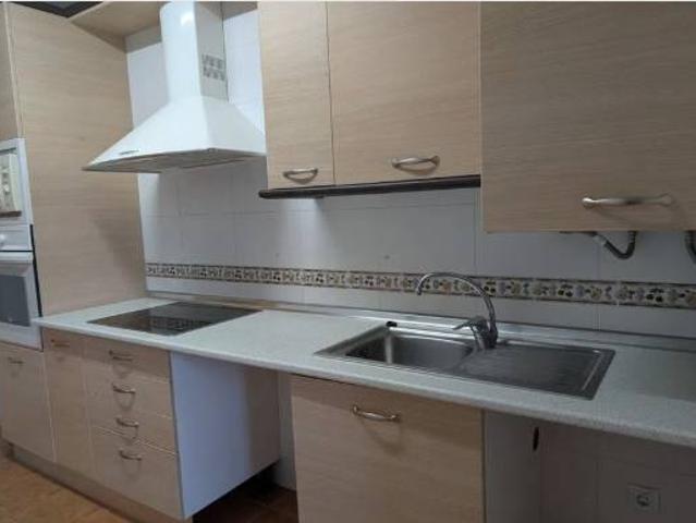 Piso en Venta en Navaluenga