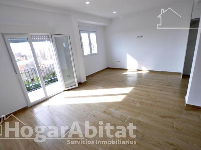 Piso en Venta en Nou Moles
