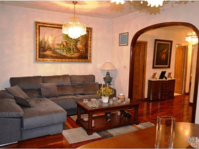 Piso en Venta en Ourense