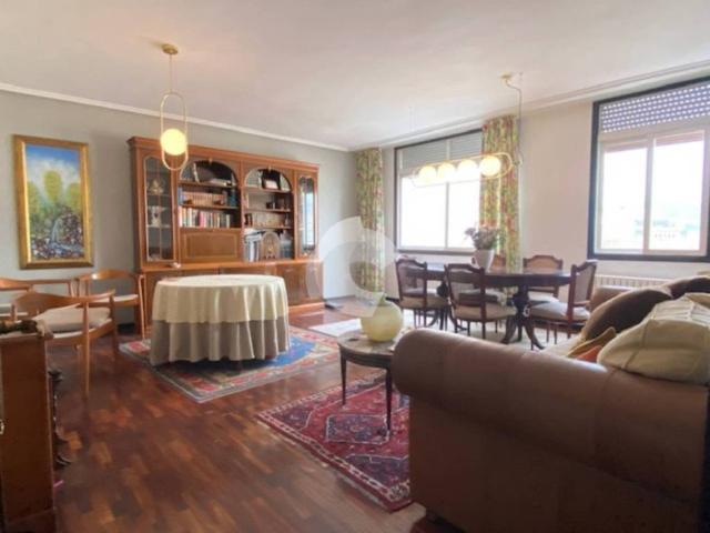 Piso en Venta en Ourense