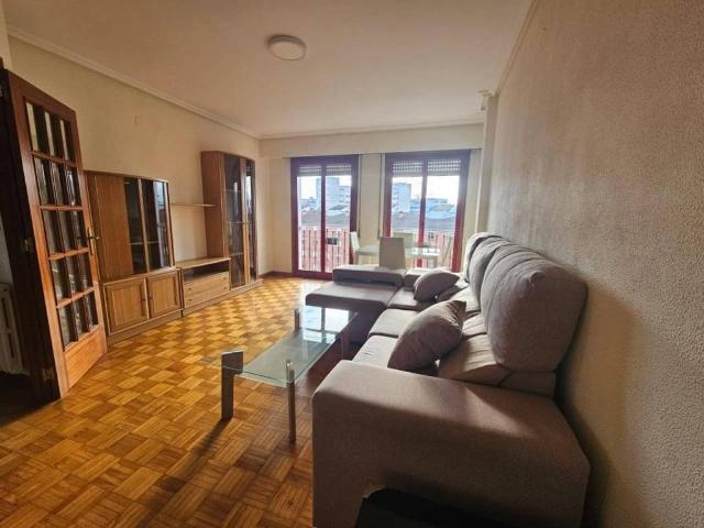 Piso en Venta en Ourense