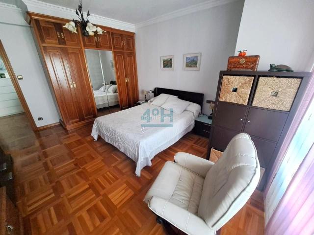 Piso en venta en Ourense, Casco Viejo. Pisos.
