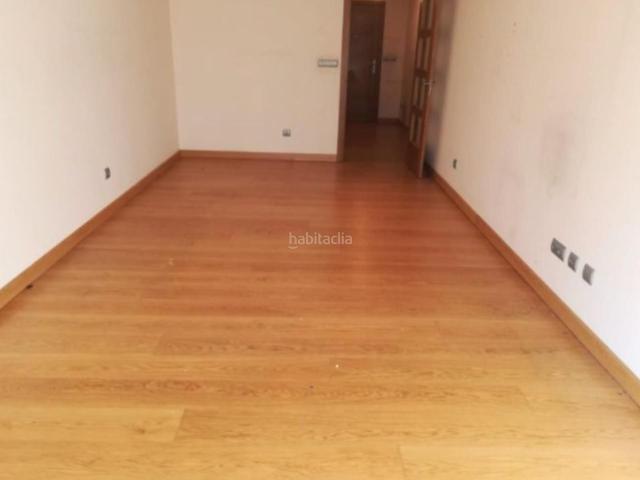Piso en venta en Ourense, Centro. Bonito Hogar en el Centro. Pisos.