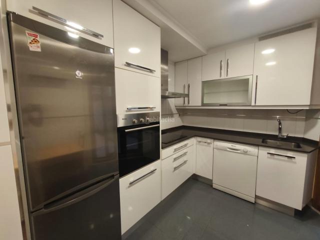 Piso en venta en Ourense, Centro. Centro Todos los Servicios Oportunidad. Pisos.