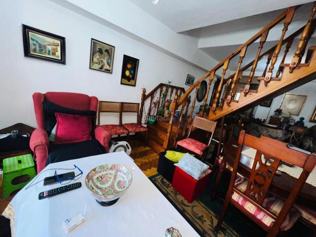 Piso en venta en Ourense, Centro. DUPLEX CENTRICO CON GARAJE Y SERVICIO DE PORTERIA. Pisos.