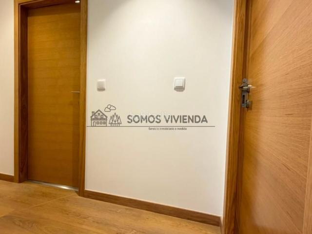 Piso en venta en Ourense, Centro. Pisos.