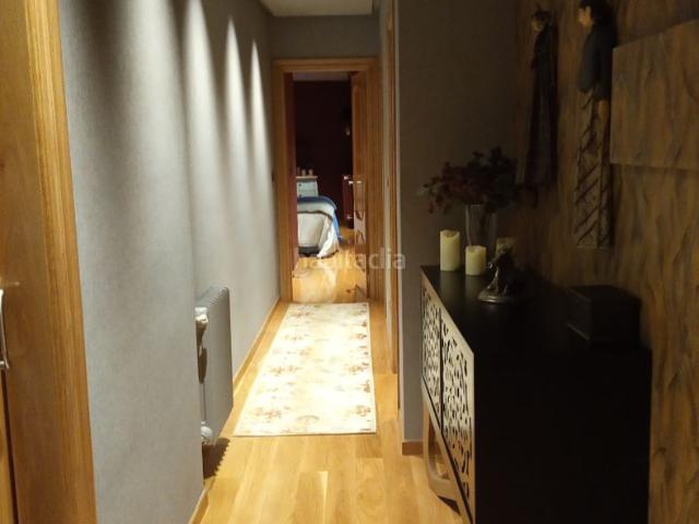 Piso en venta en Ourense, Centro. Pisos.