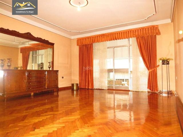 Piso en venta en Ourense, Centro. SE VENDE PISO DE 200 M2 CON GARAJE EN EL CENTRO DE OURENSE REF. 5730. Pisos.
