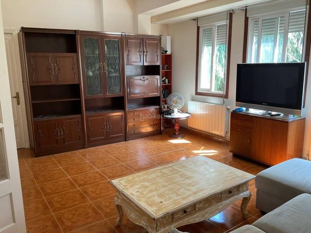 Piso en venta en Ourense, Centro. Se vende piso en el centro. Pisos.