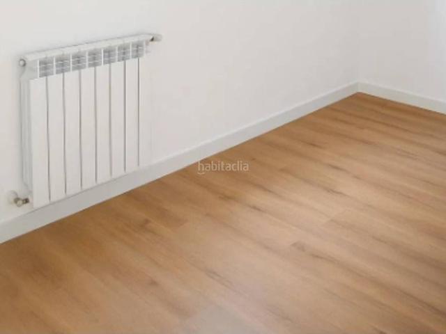 Piso en venta en Ourense, A Carballeira. Se vende piso en O Couto. Pisos.