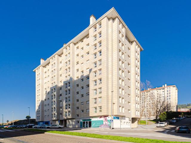 Piso en venta en Ourense, Barrocanes. Pisos.