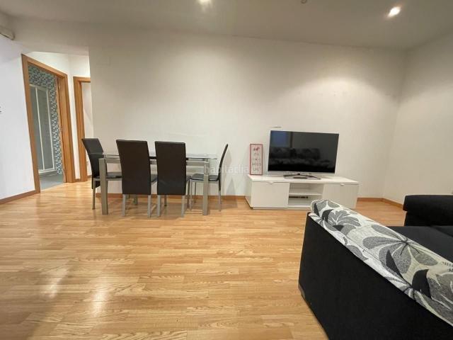 Piso en venta en Ourense, Ventiun. Piso Seminuevo en Veintiuno, Ourense Oportunidad Única por 160.000. Pisos.