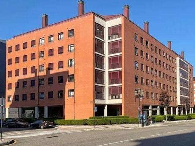 Piso en Venta en Oviedo