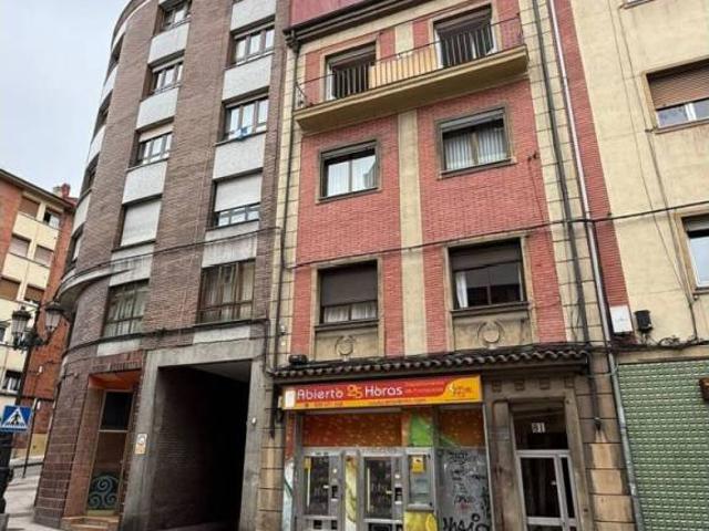 Piso en Venta en Oviedo