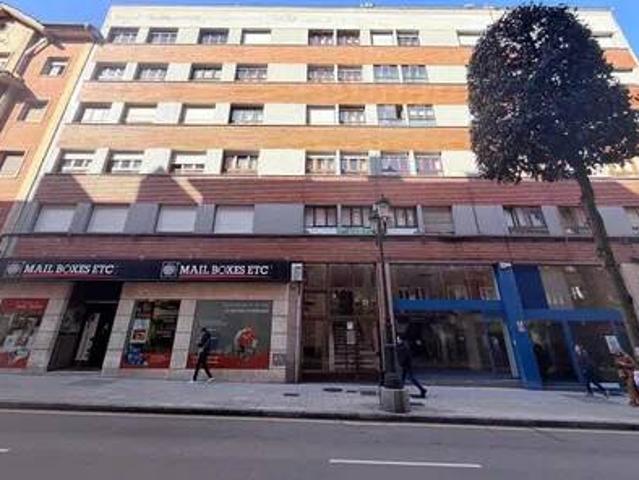 Piso en Venta en Oviedo