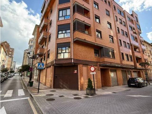 Piso en Venta en Oviedo