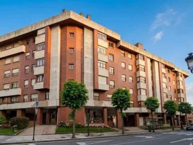 Piso en Venta en Oviedo