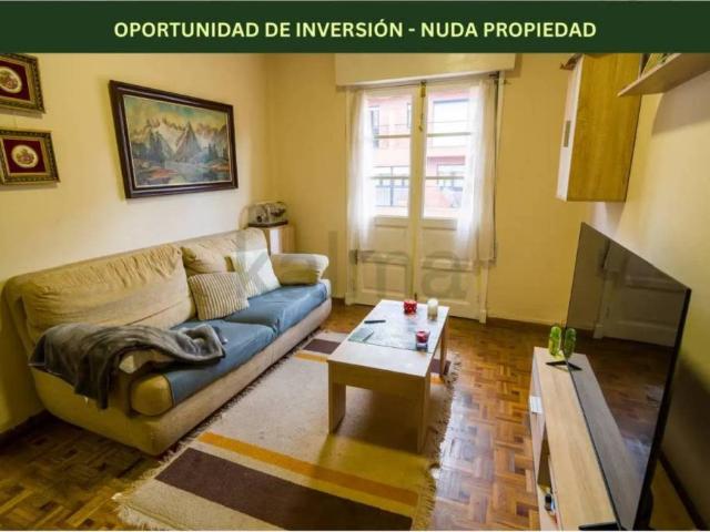 Piso en Venta en Oviedo
