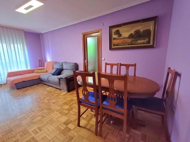 Piso en Venta en Oviedo
