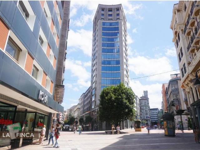 Piso en Venta en Oviedo